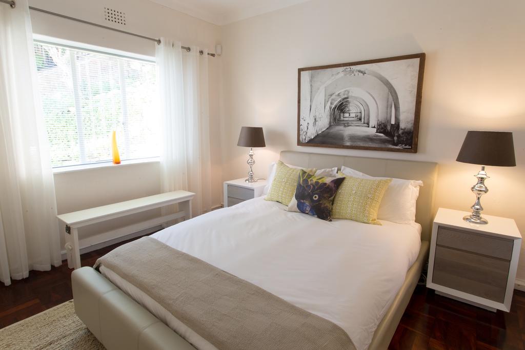 Appartamento Caprice Camps Bay Camera foto