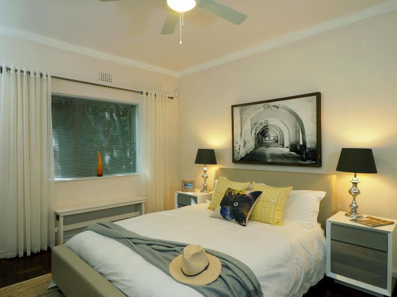 Appartamento Caprice Camps Bay Esterno foto